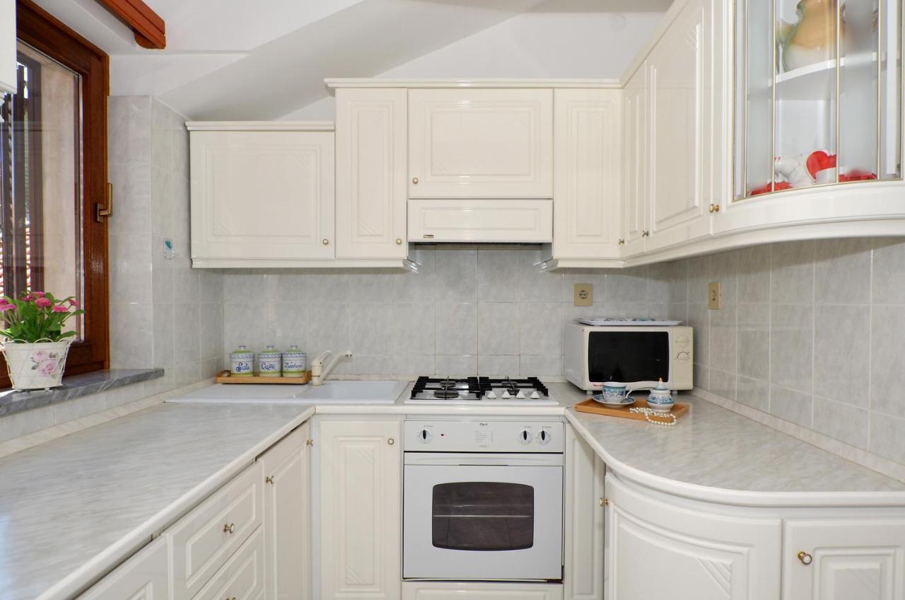 Apartmani Basic 1 Спліт Екстер'єр фото