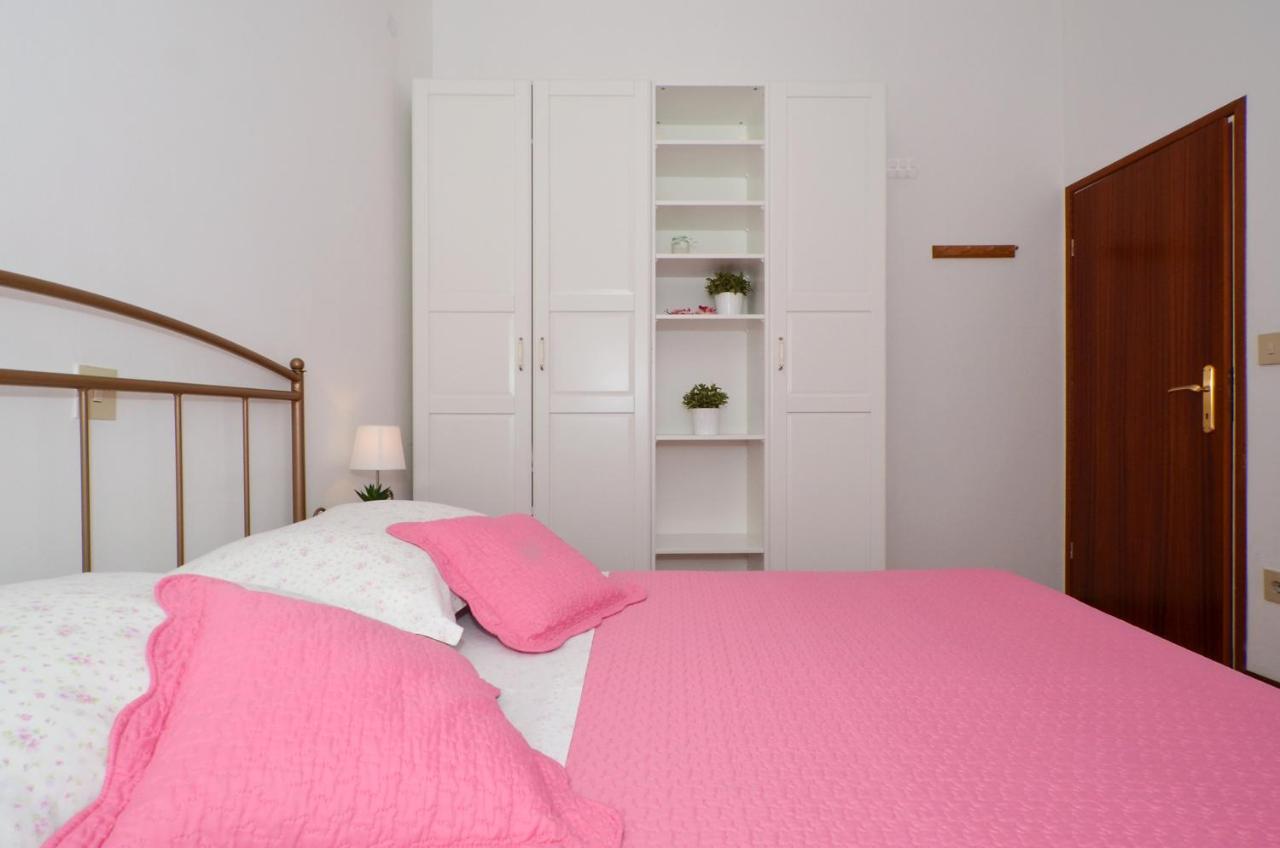 Apartmani Basic 1 Спліт Екстер'єр фото